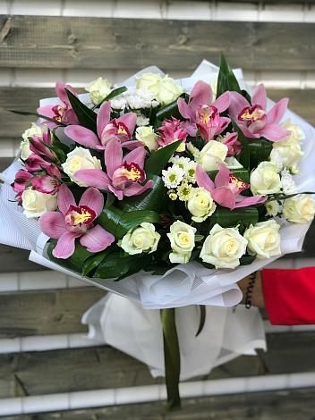 Букет цветов из: Розы и Хризантемы в Архиповском