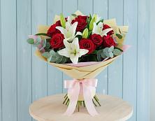 Букет цветов из:  Лилии и Розы в Архиповском