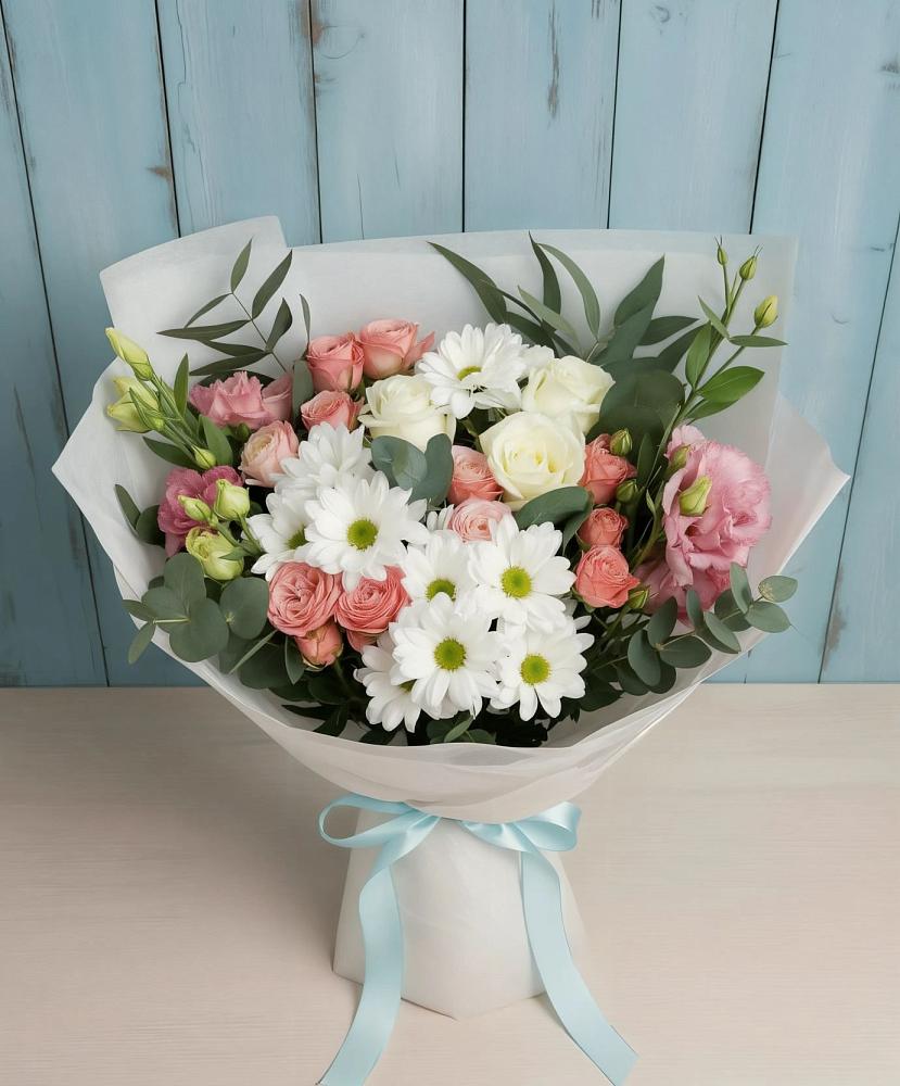 Букет цветов из: Розы, Лизиантусы и Хризантемы в Архиповском