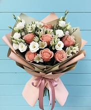 Букет цветов из:  Розы, Альстромерии и Лизиантусы в Архиповском