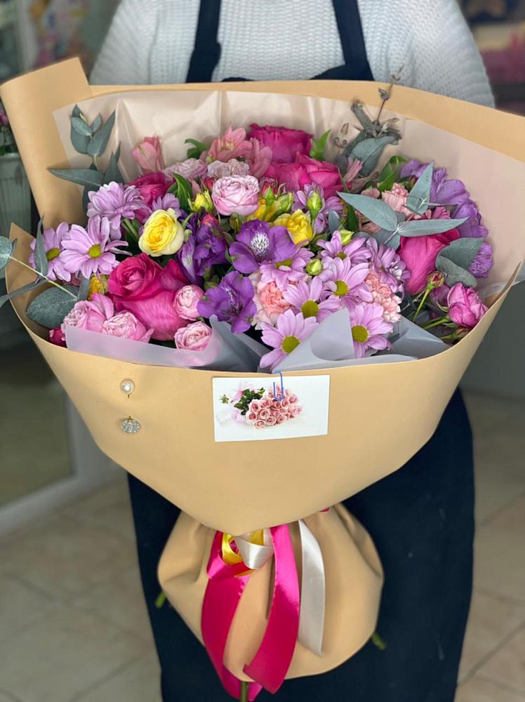 Букет цветов из: Хризантемы, Гвоздики и Альстромерии в Архиповском