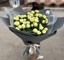 Букет Белые кустовые розы Солинеро в Архиповском