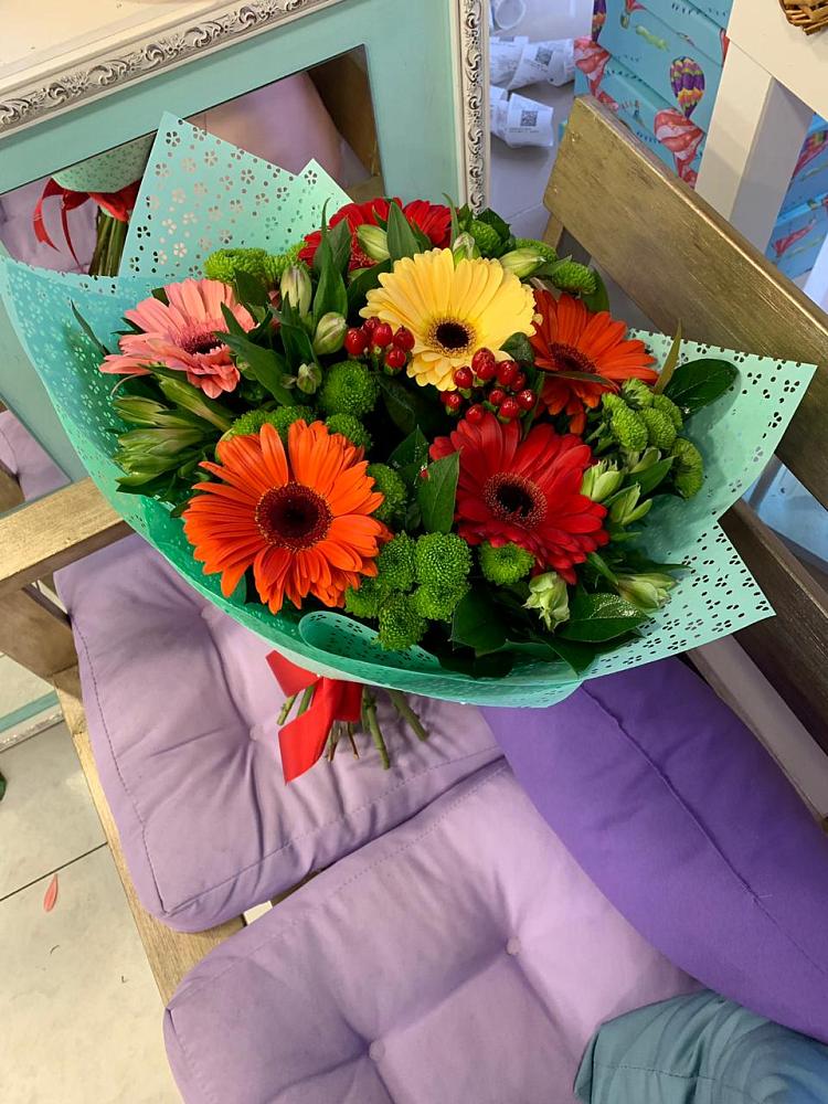 Букет цветов из: Герберы, Хризантемы и Альстромерии в Архиповском