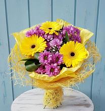 Букет цветов из:  Хризантемы и Герберы #REPLACE_PRED# Архиповском