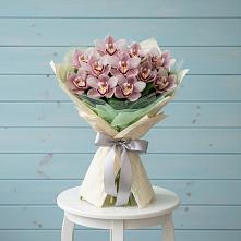 Букет цветов из:  Орхидеи и Розы в Архиповском