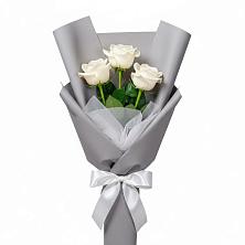 Букет 3 белые розы в Архиповском