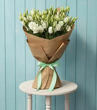 Букет цветов из:  Лизиантусы в Архиповском