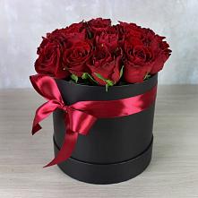 Цветочная композиция из Розы в шляпной коробке в Архиповском